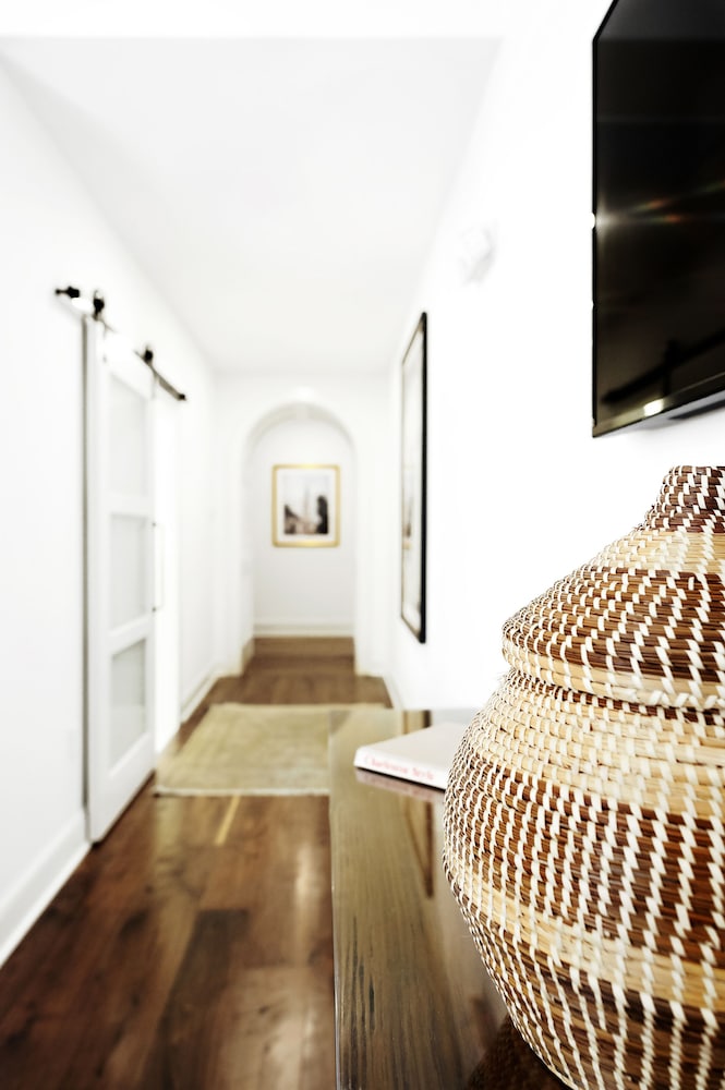 St. Philip Suite - Photo 2