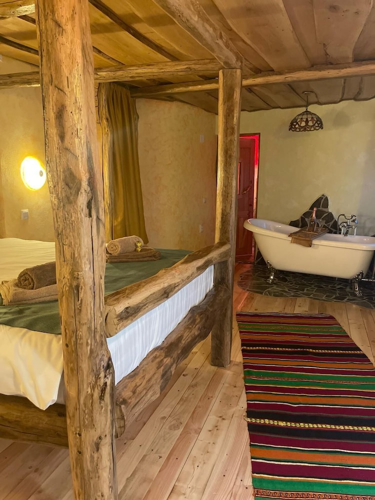 Romantic Double Room, Mountain View photo 1