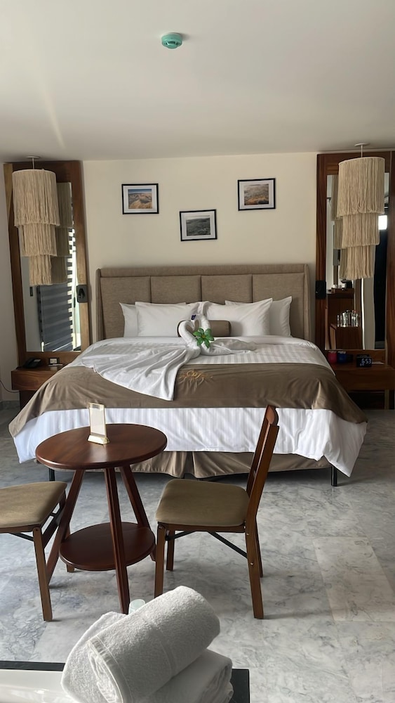 Suite, City View photo 2