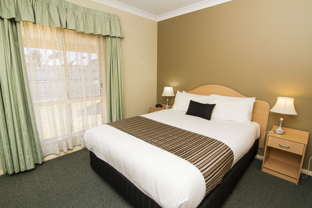 Deluxe Room, Non Smoking, Kitchenette (Deluxe Spa Suite) photo 2