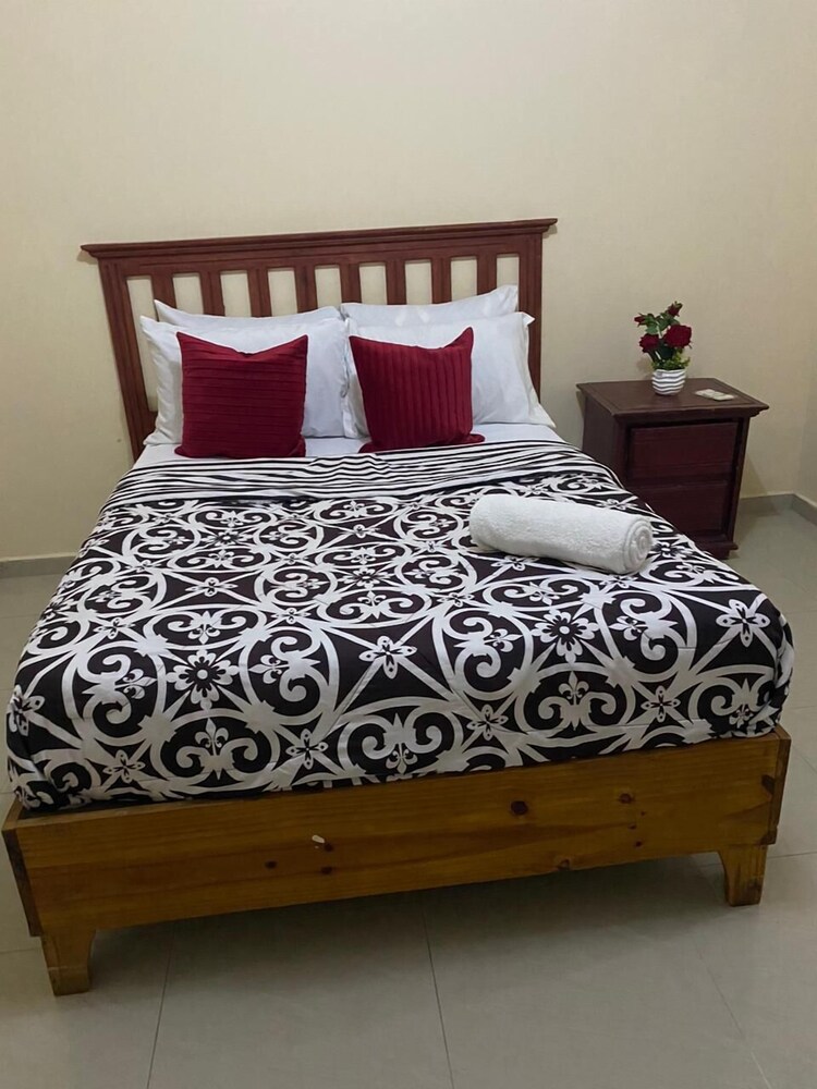 City Room photo 1