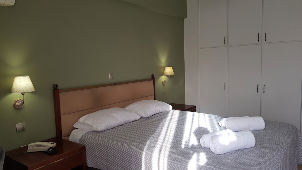 Comfort Suite photo 2
