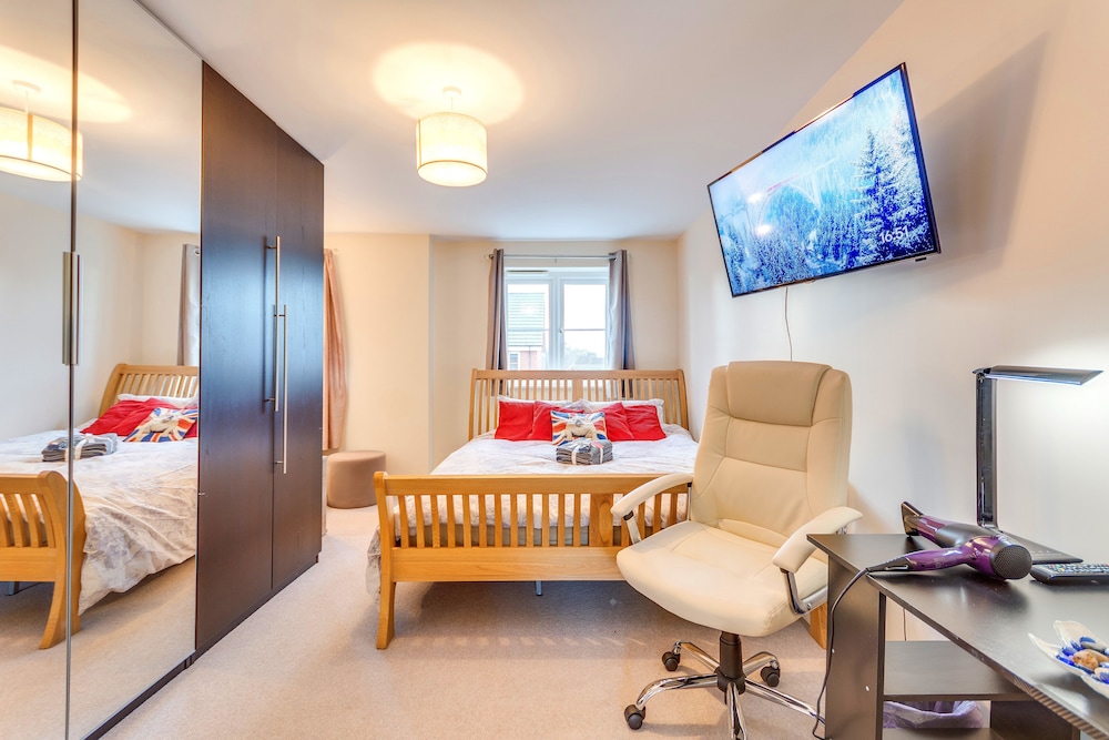 Premium Suite, 1 King Bed, Non Smoking, Kitchen (King Suite)