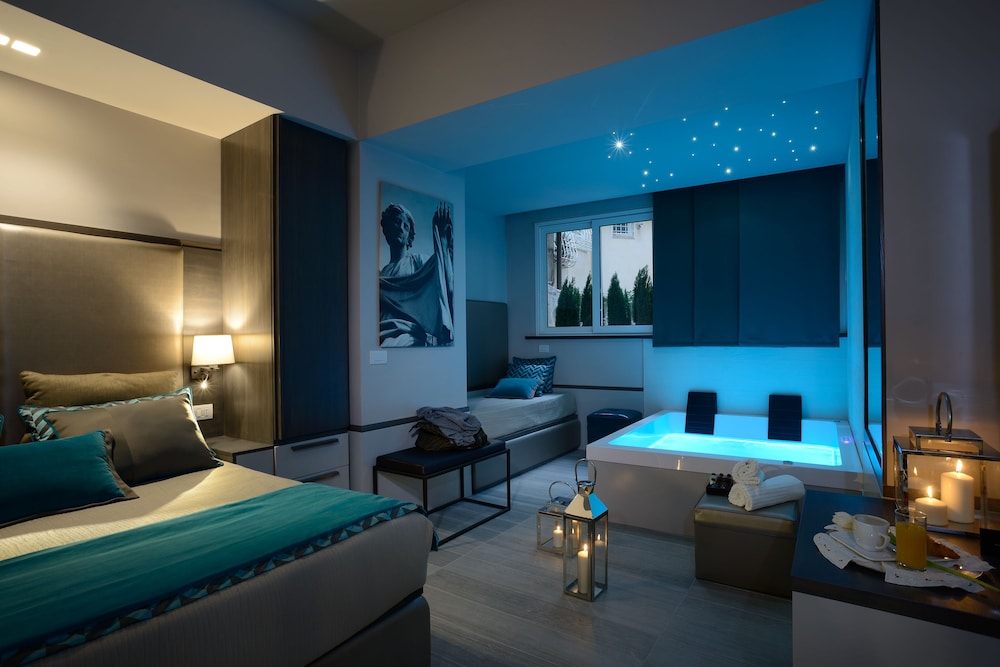 Exclusive Suite photo 1