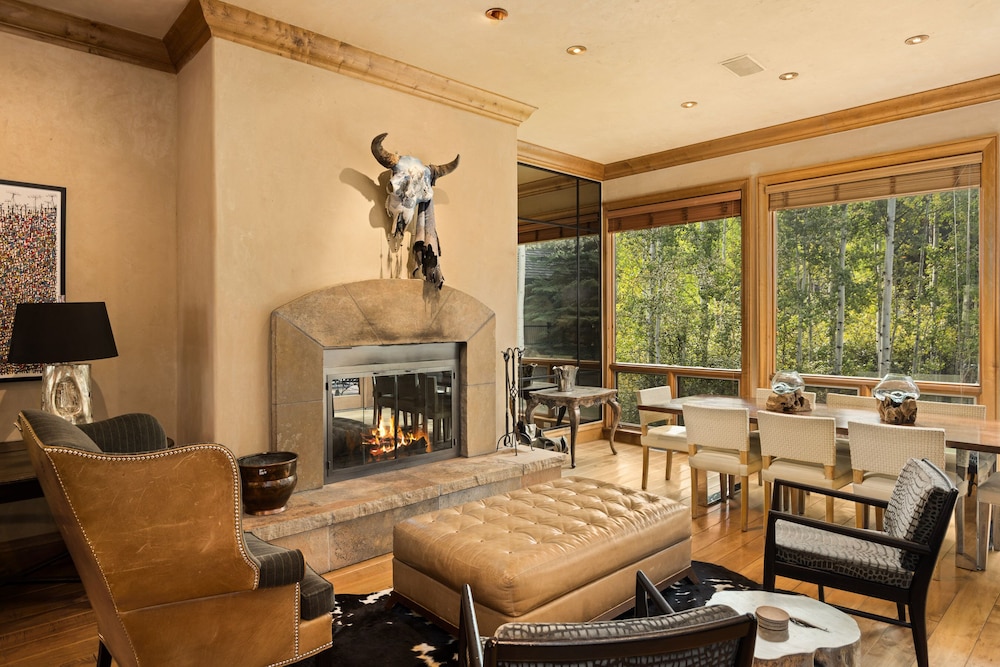 Luxury Townhome, 4 Bedrooms, Hot Tub, Slope side photo 3