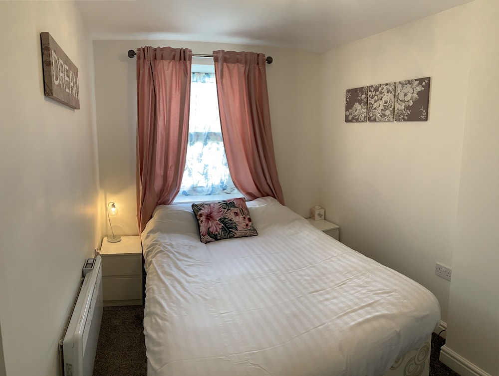 Apartment photo 3