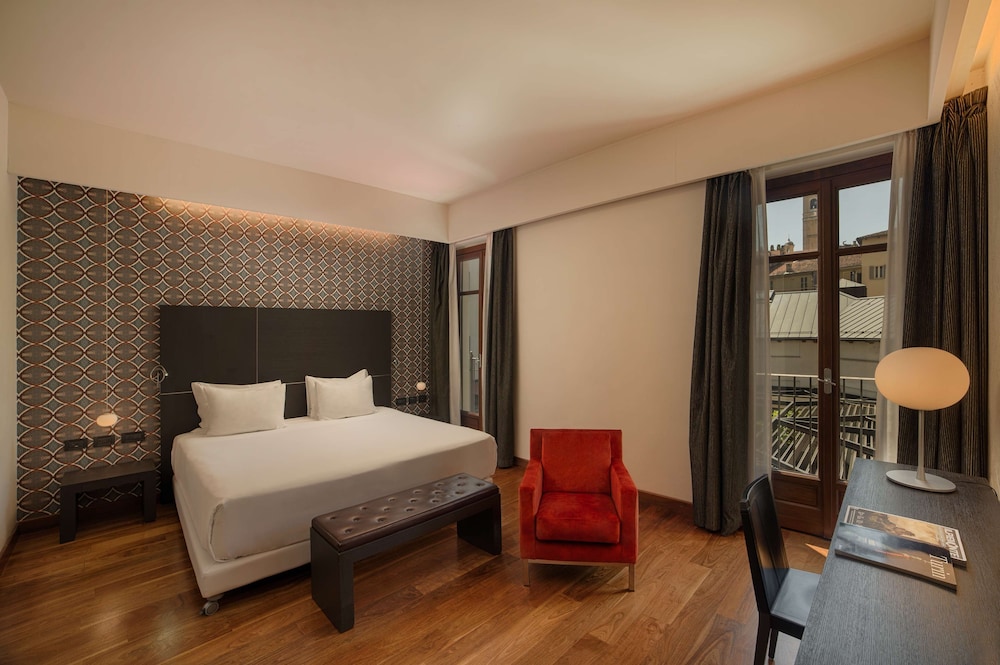 Junior Suite (Extra Bed 3 adults) - Photo 2