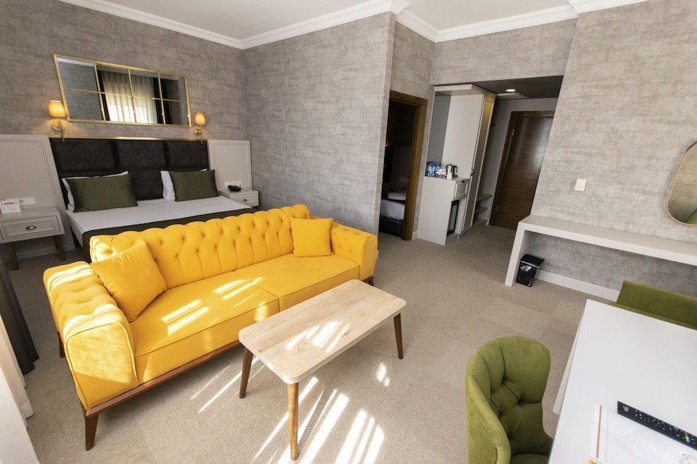 Family Suite - Photo 12