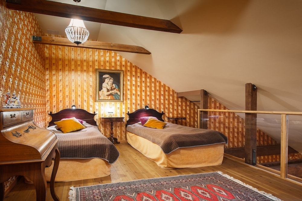 Deluxe Suite photo 3