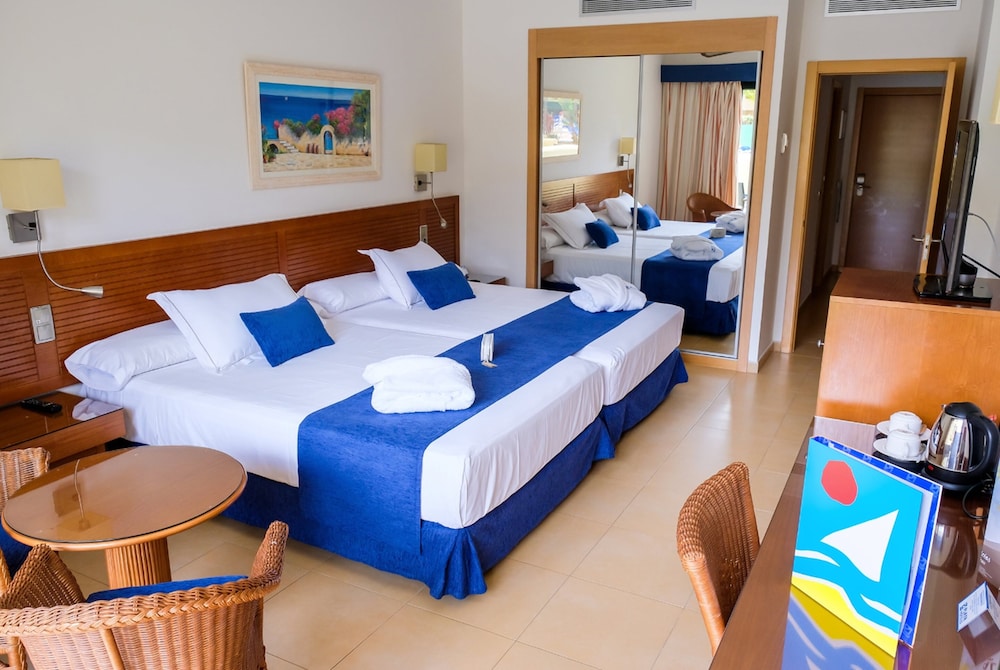 Superior Double Room, Garden Area photo 3