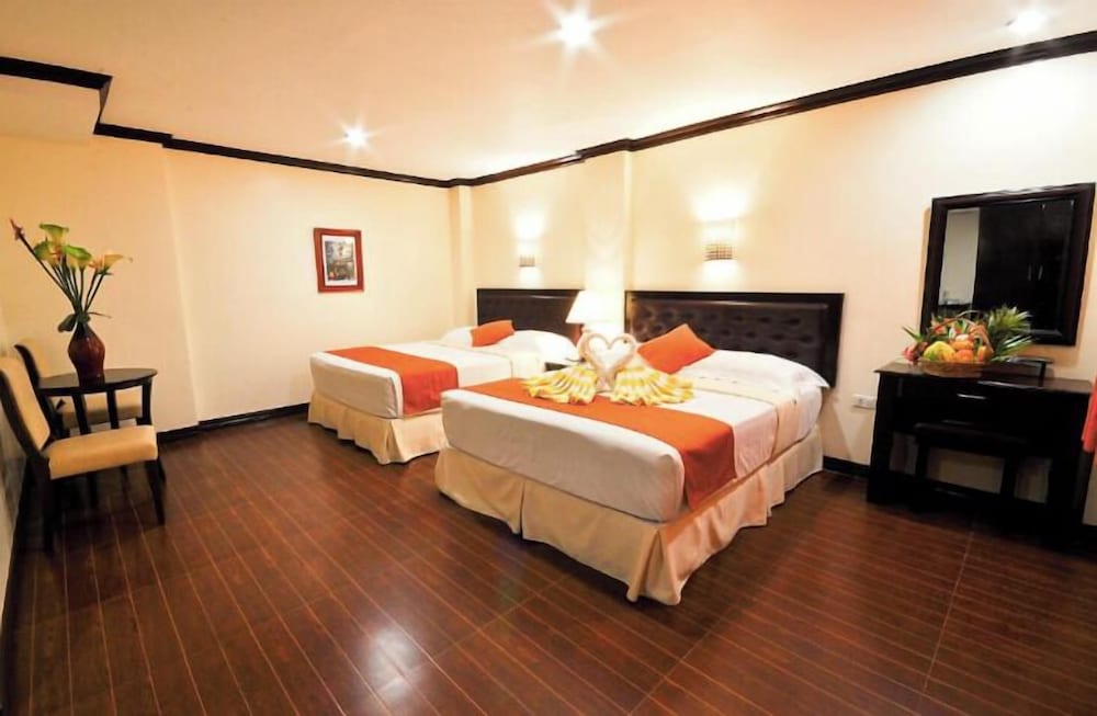 Panoramic Double or Twin Room, Bathtub, Pool View