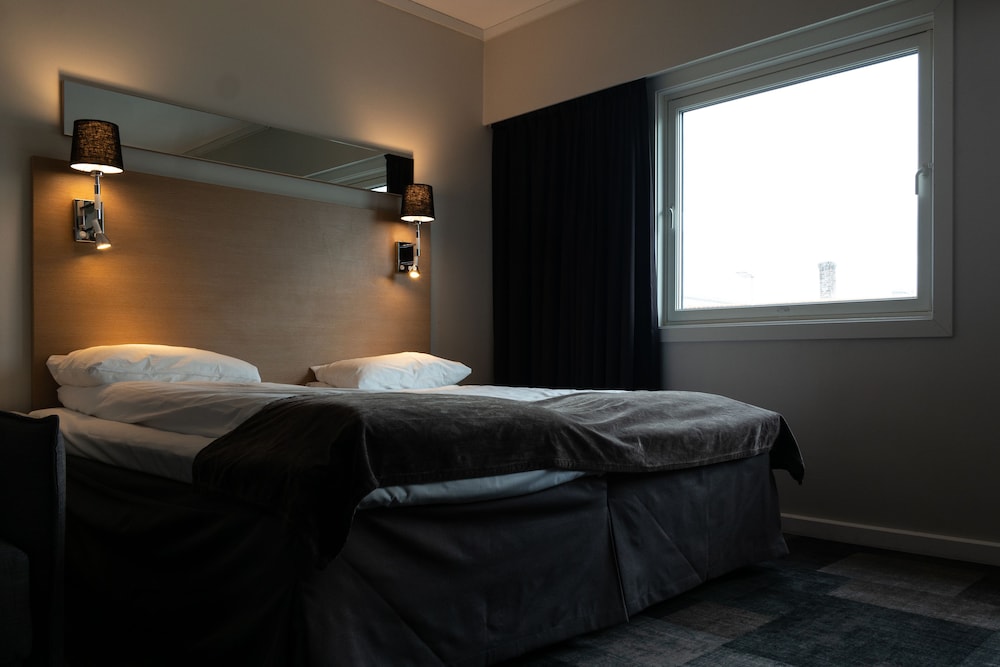 Standard Double Room, 1 Queen Bed, Non Smoking - Photo 8