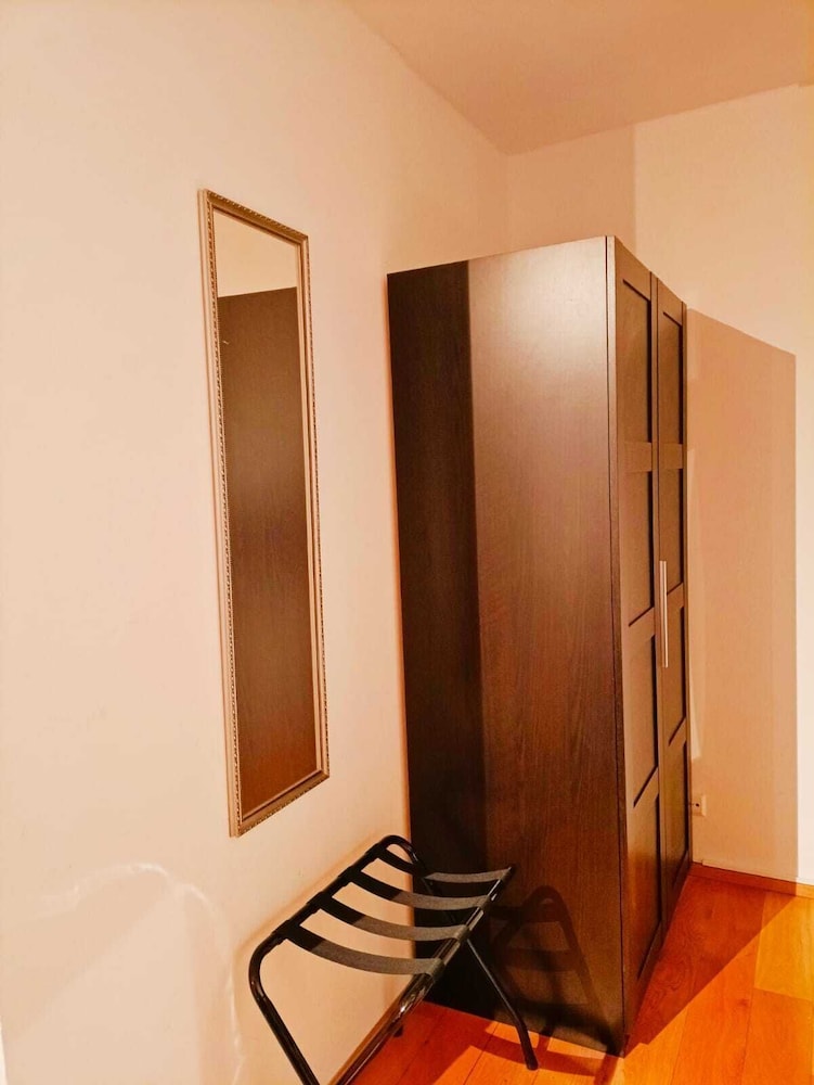 Double Room, Private Bathroom, City View (DZ groß) photo 2