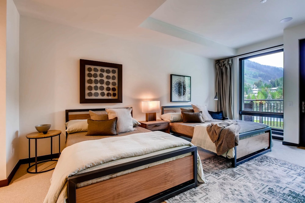 Premium Condo, 2 Bedrooms