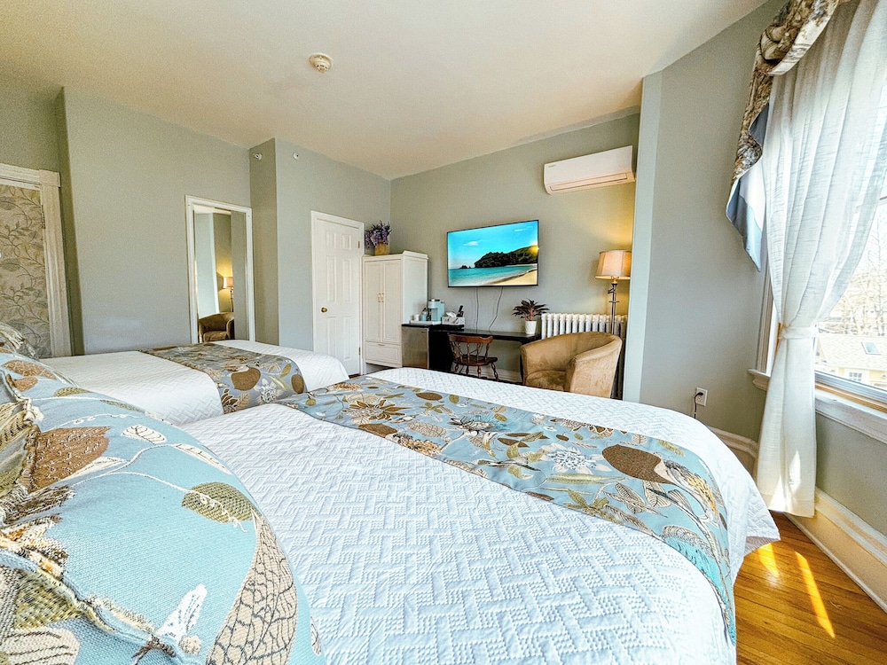 The James Eden Room-On 2nd floor photo 3