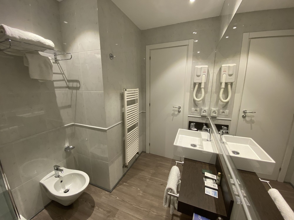 Comfort Twin Room (Collection) - Photo 5