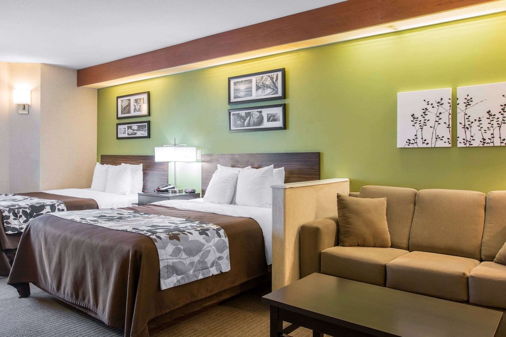 Room, 2 Queen Beds, Accessible, Non Smoking - Photo 6