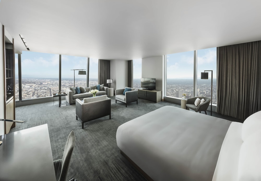 Suite, 1 King Bed, Club Lounge Access, City View