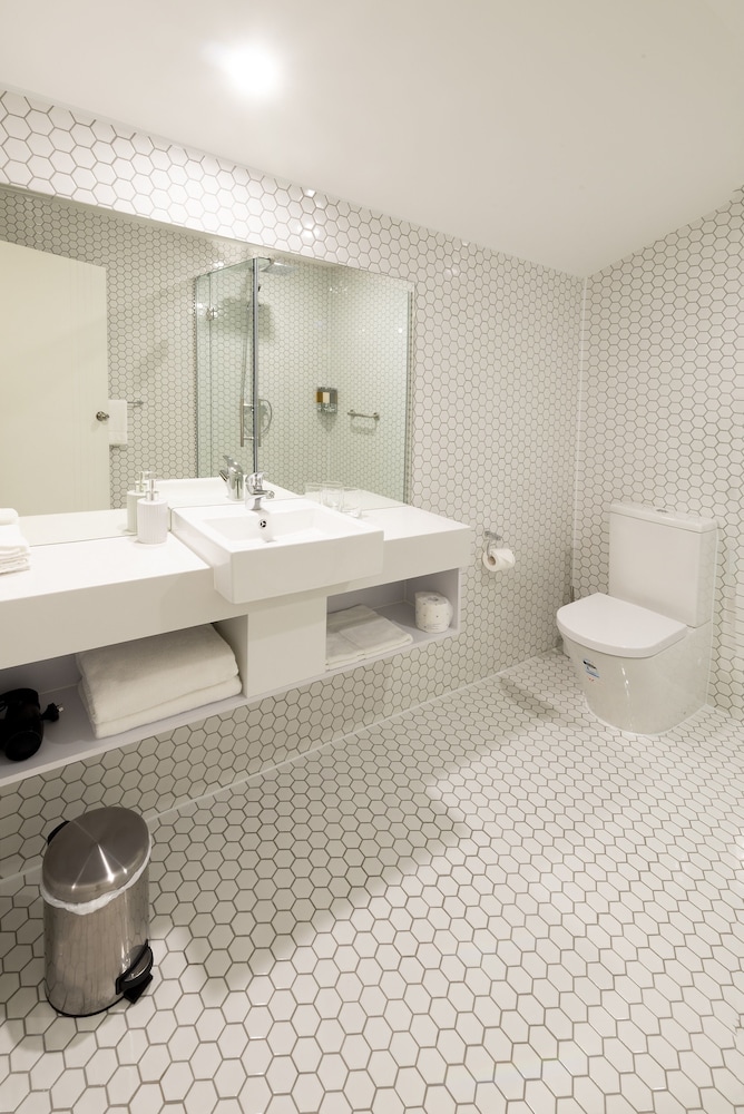 Luxury Apartment, 1 Bedroom - Photo 15