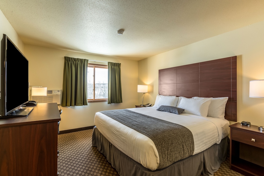 Room, 1 King Bed, Non Smoking - Photo 3