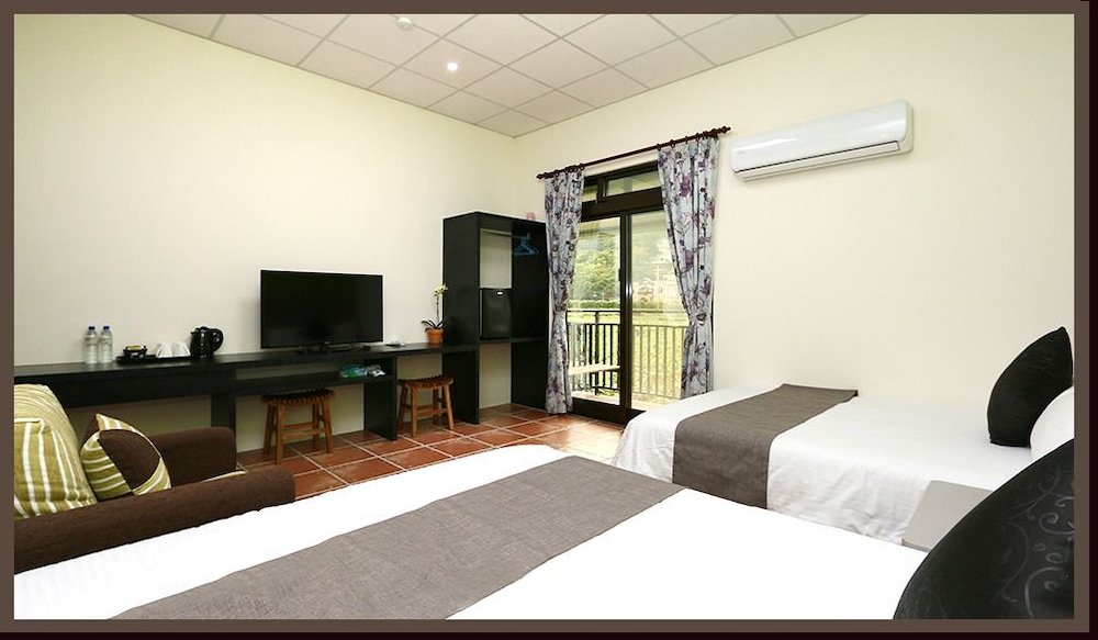 Comfort Quadruple Room, Non Smoking photo 3