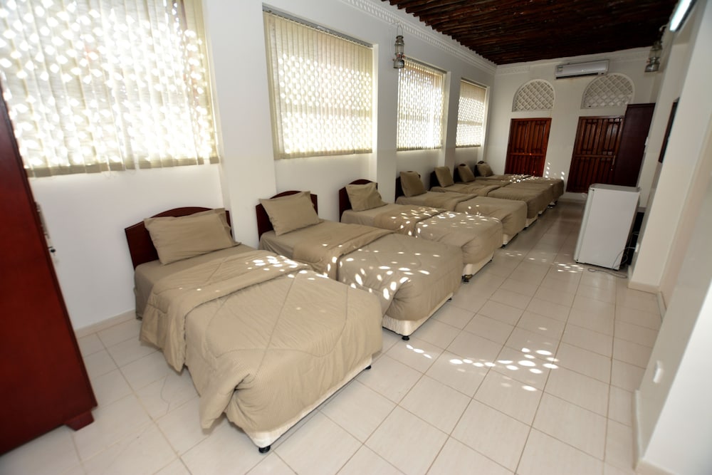 Shared Dormitory (6 Single Beds) photo 1