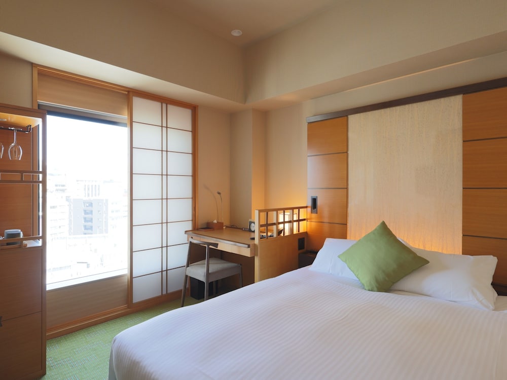 Standard Double Room, 1 Queen Bed, Non Smoking (High Floor)