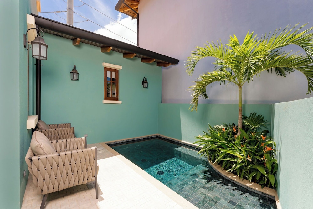 Townhouse de Lujo, Múltiples Camas, Piscina Privada, Vista al Océano (6 Paseo Miraflores | 4 habitaciones | 3.5 baños)
