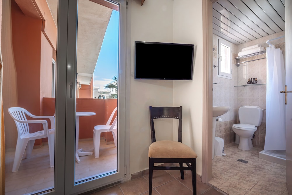 Comfort Room photo 2