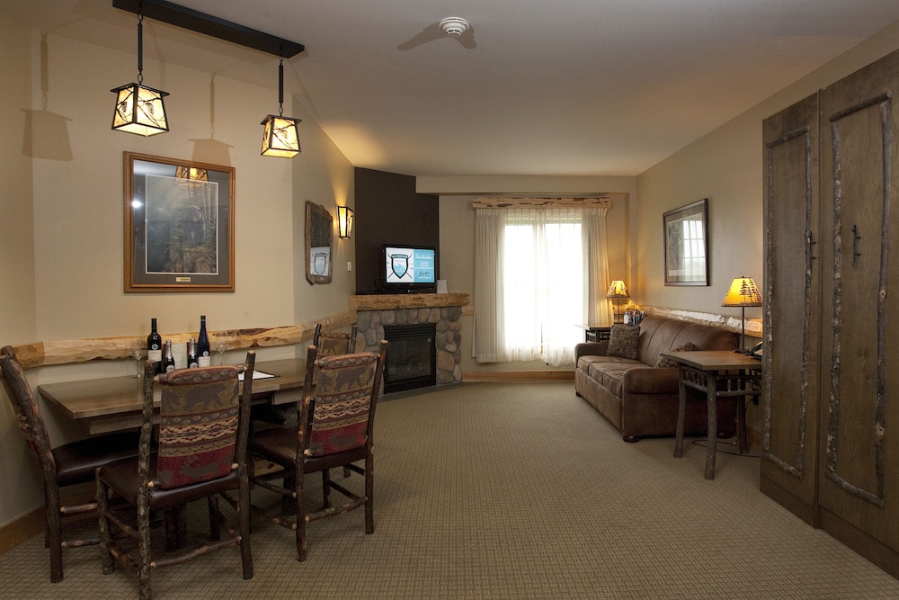 Loon Hollow Suite - Waterpark Access Additional photo 3