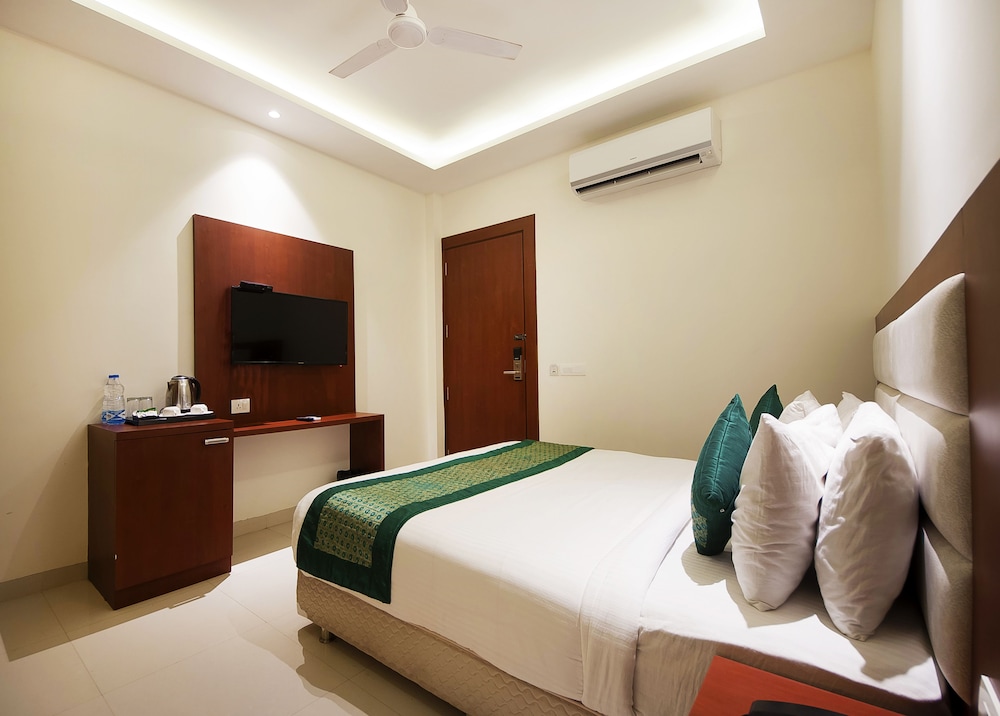 Deluxe Double Room photo 3