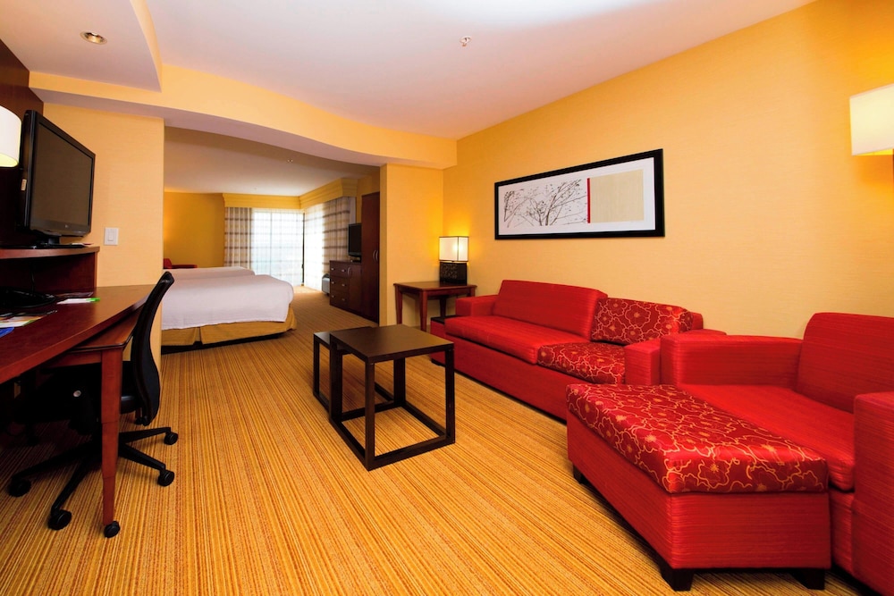 Room, Multiple Beds - Photo 2
