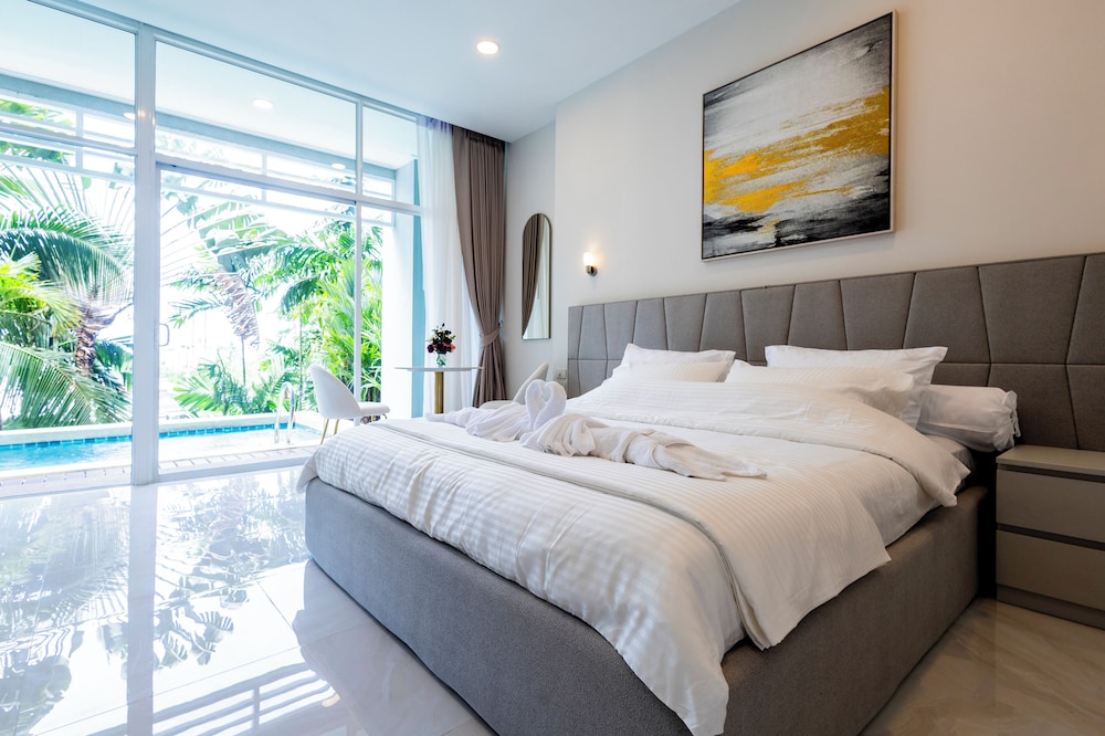 Superior Apartment, 2 Bedrooms, Private Pool