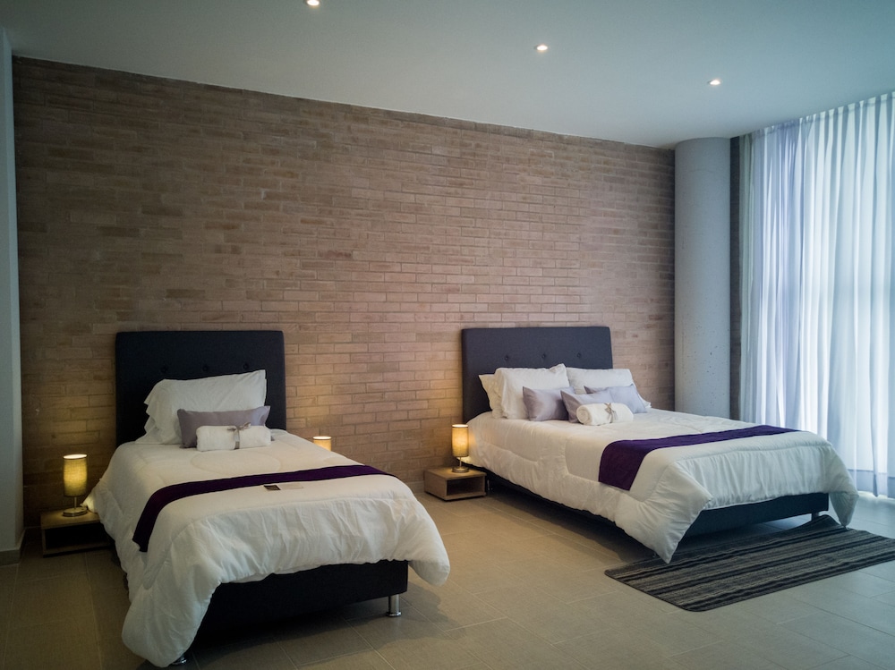 Deluxe Studio Suite photo 2
