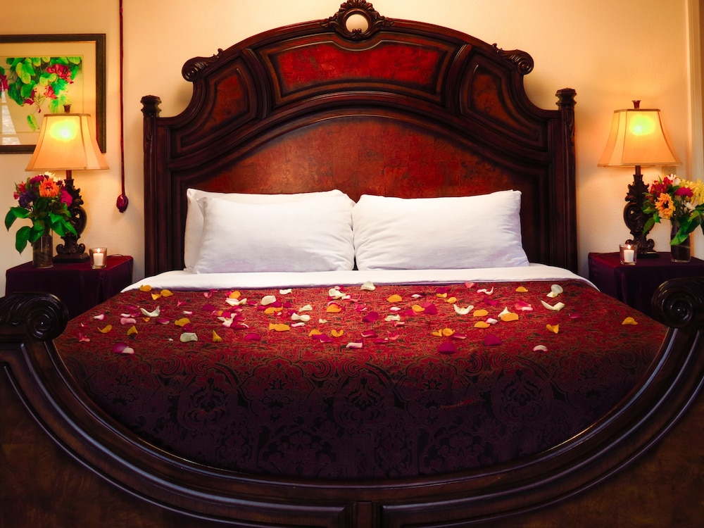 Room (Luxury King with Spa and Best View) photo 1