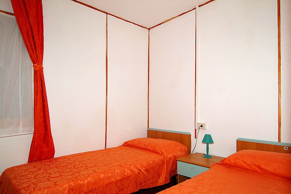 Bungalow, 1 Bedroom photo 1