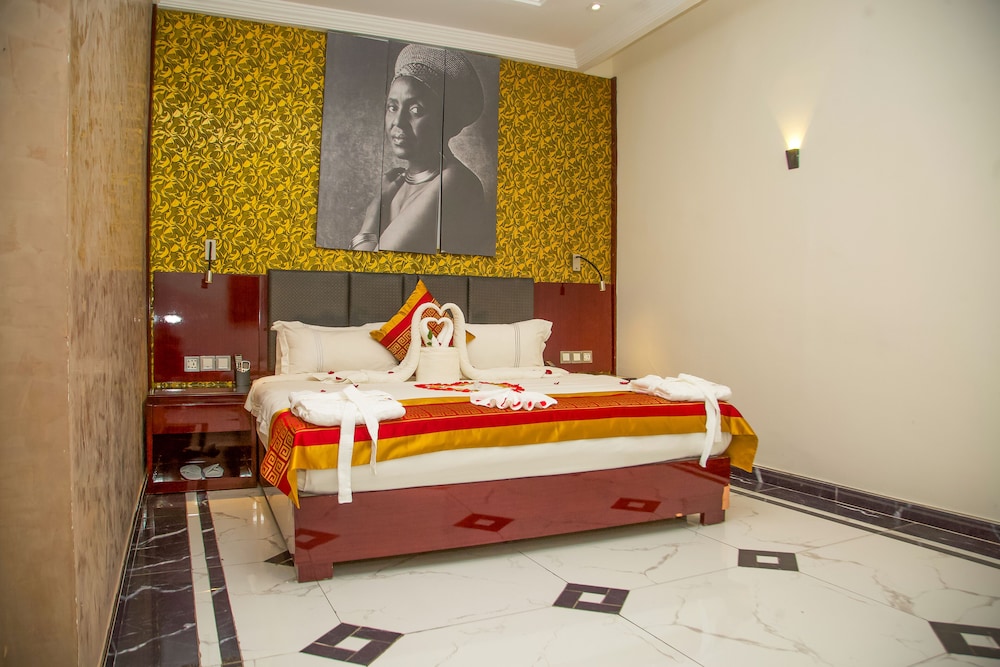 Executive Suite photo 1