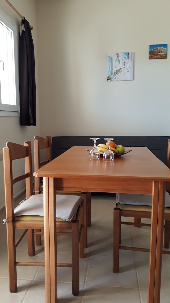 Signature Apartment, 1 Bedroom, Partial Sea View photo 2