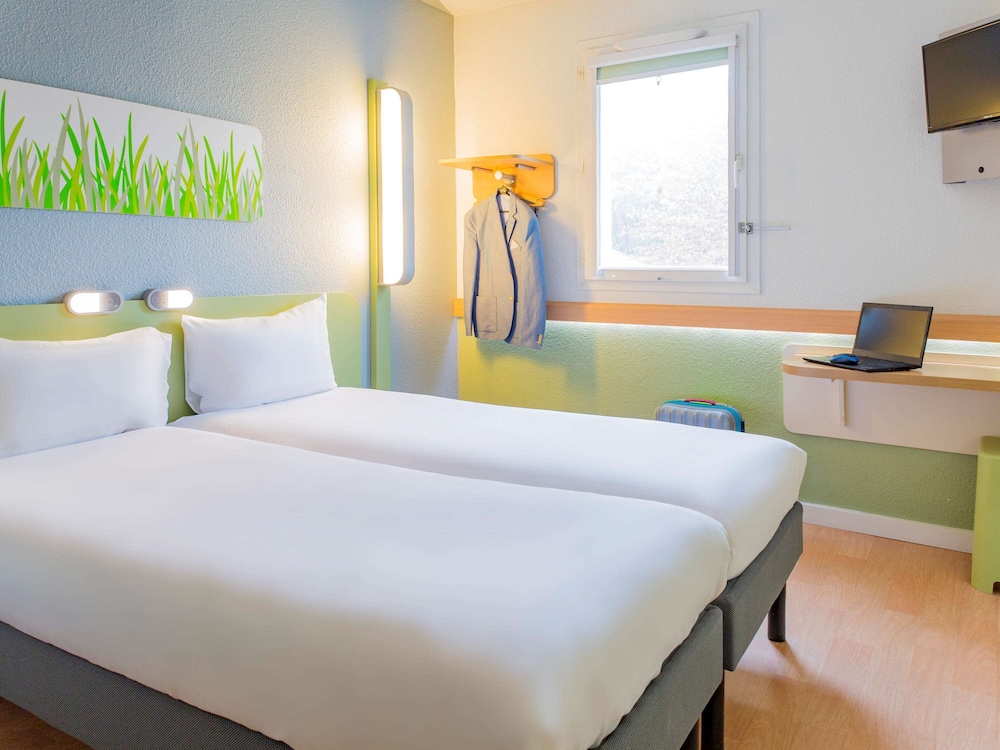 Twin Room, 2 Twin Beds - Photo 1