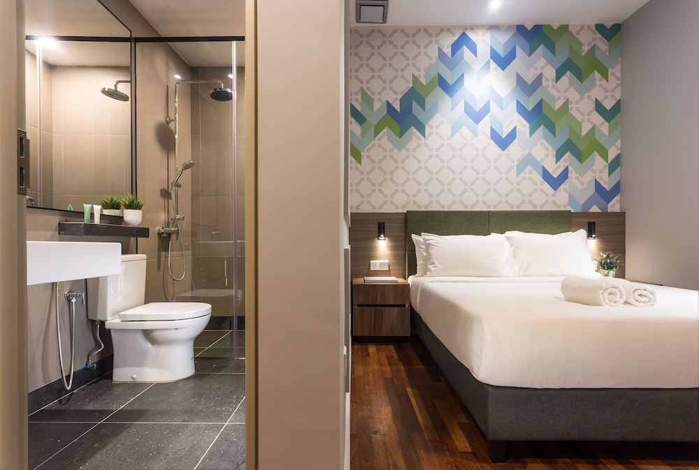 Deluxe Double Room, Balcony - Photo 5