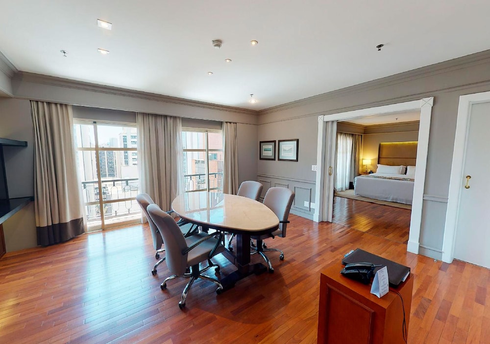 Executive Suite (Corporate)