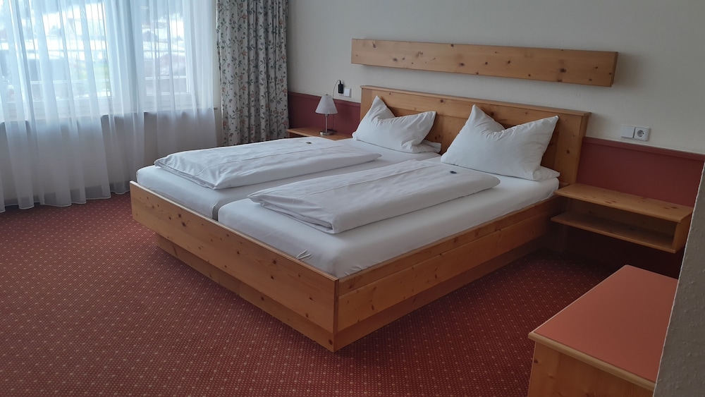 Comfort Double Room (Modern bathroom)