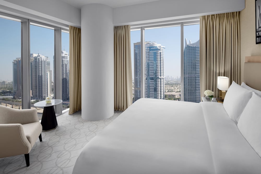 Premier Suite, 1 King Bed with Sofa bed, City View - Photo 6
