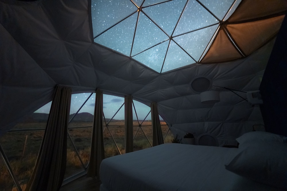 Glamping King Skylight Dome photo 2