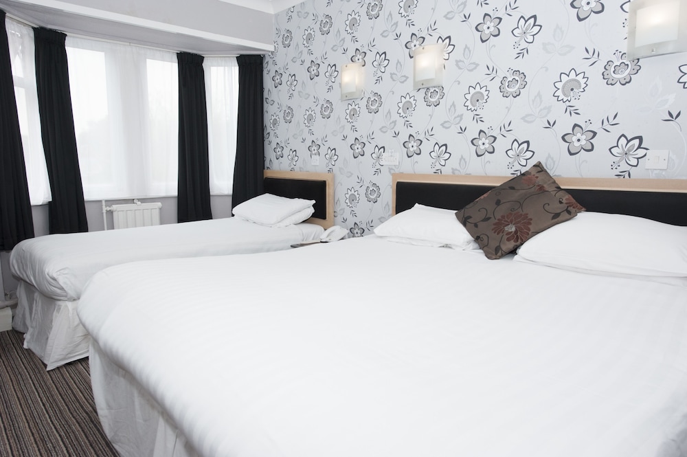 Family Triple Room - Photo 1