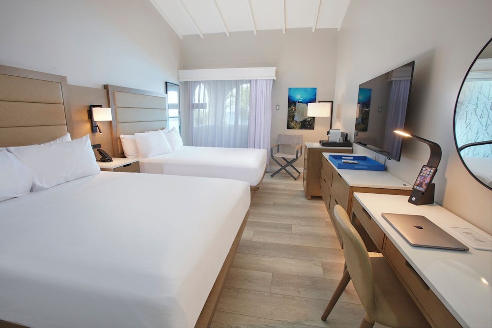 Standard Room, Pool View - Photo 2