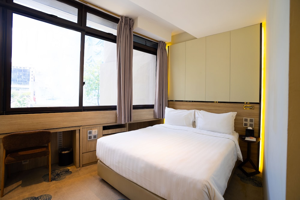 Deluxe Double Room, City View photo 1