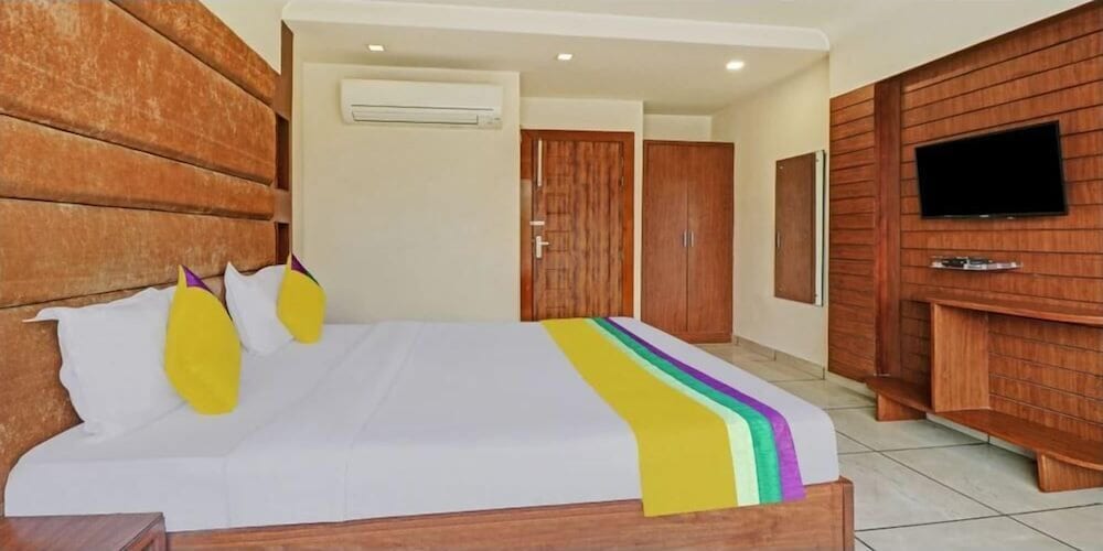 Economy Double Room, City View