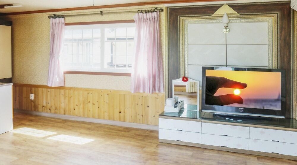 Room (Main Building Group-dong +101) photo 3