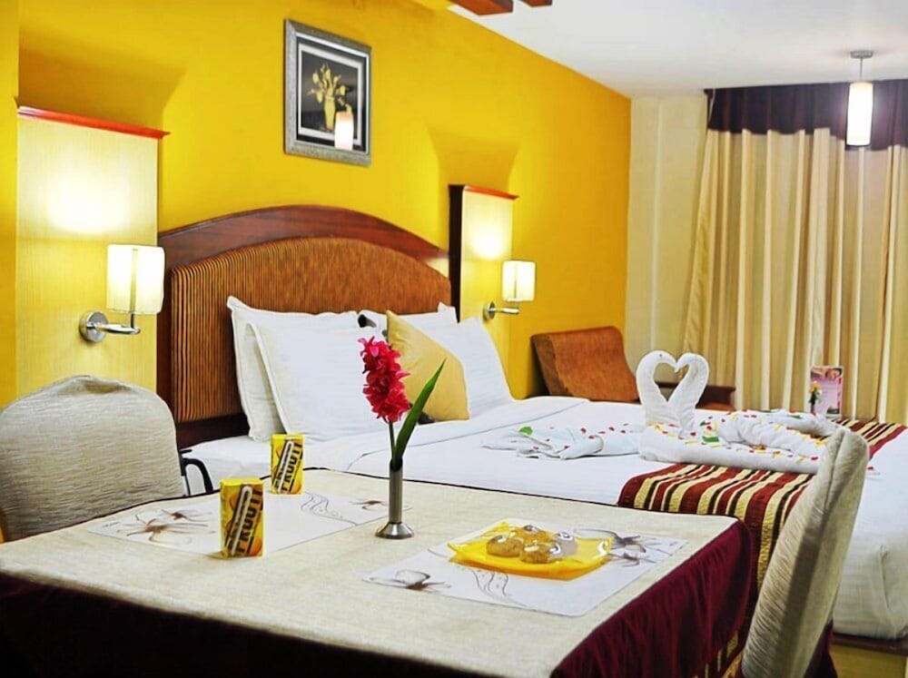 Royal Honey Suite - Photo 1